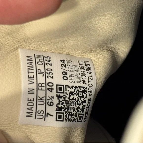 Adidas Gazelle Indoor (colors: Legend Ink / Preloved Ruby / Wonder White) - Picture 5 of 14